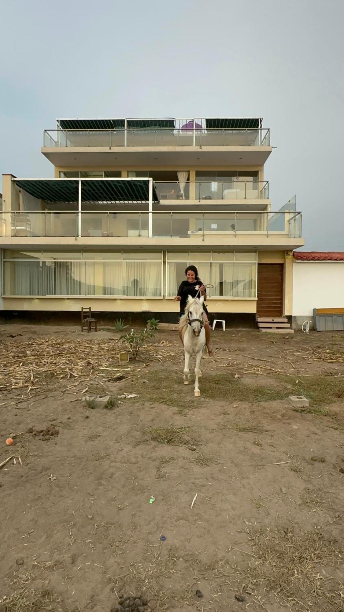 Yolo House Peru Bed and Breakfast Asia Exteriör bild